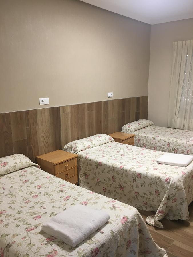 Pension Blanquita ログローニョ エクステリア 写真